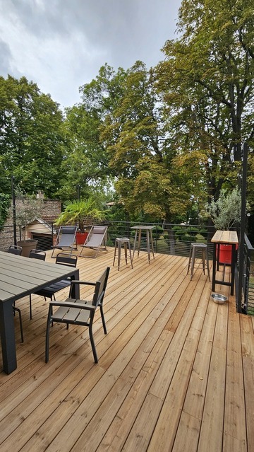 Structure et garde-corps en acier thermolaqué 2100S pour terrasse 6x3m